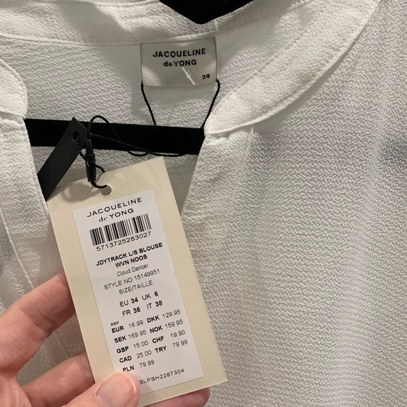 PSEUDIO NWT Long sleeve blouse size med. - Picture 4 of 4